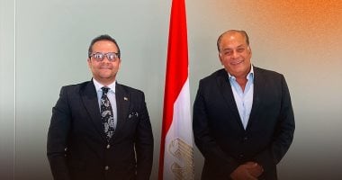 السفير المصري في سريلانكا يتعاون مع الغرباوي لإنتاج مسرحية مشتركة.