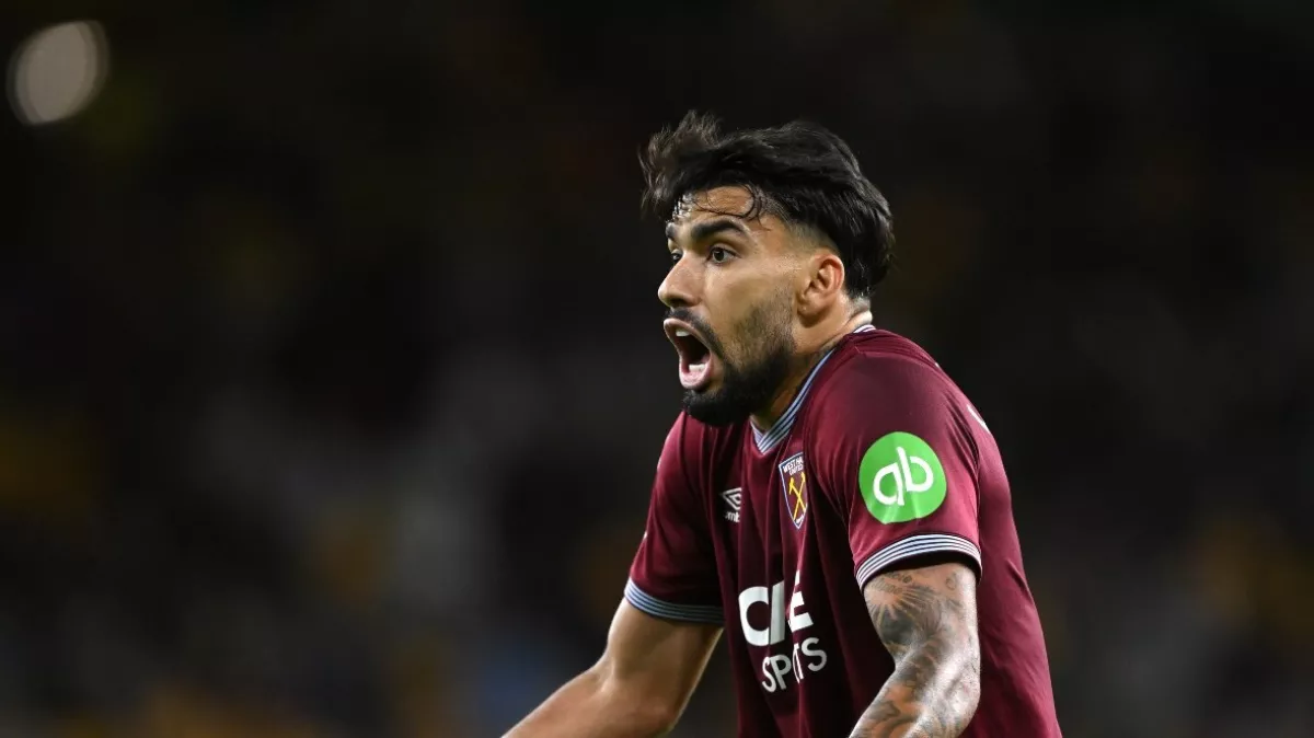النصر يقترب من ضم هدفه الجديد في أستون فيلا قريبا