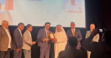 تكريم ستة من رواد المسرح المدرسي، من بينهم الملاح وأبو رحيمة.