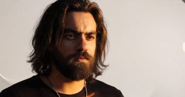صرح على رؤوف بأن أغنية “أنا بشحت بالجيتار” كانت عفوية ولم يسعَ لجعلها ترند