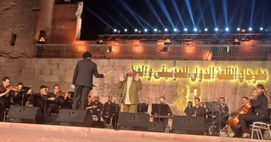على الحجار يفتتح مهرجان القلعة بأداء أغنية المال والبنون