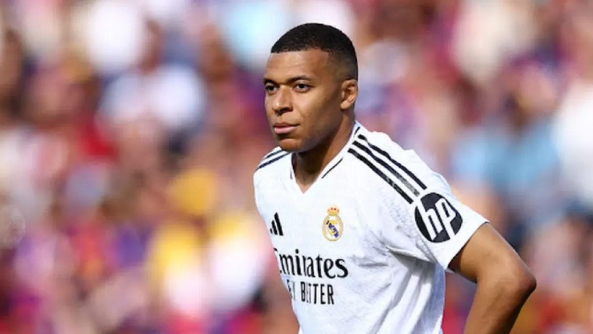 مبابي يقود ريال مدريد للتفوق على أوفيدو في الشوط الأول