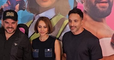 ياسمين رئيس وزوجها يحتفلان بعرض فيلم “ماما وبابا” الخاص