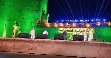 يبدأ ياسين التهامي حفله في مهرجان القلعة بحضور جماهيري مميز