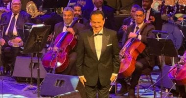 محمد ثروت يمدح وزير الثقافة في احتفال المولد بدماثة أخلاقه