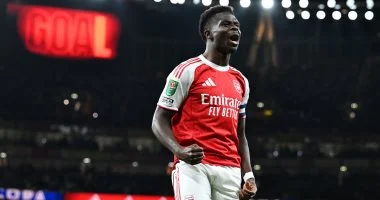 أرسنال يؤمن مستقبل ساكا بالراتب الأعلى فى الجانرز