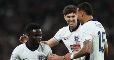 إنجلترا تحسم التأهل إلى كأس العالم 2026 بفوز ثمين أمام صربيا.. فيديو