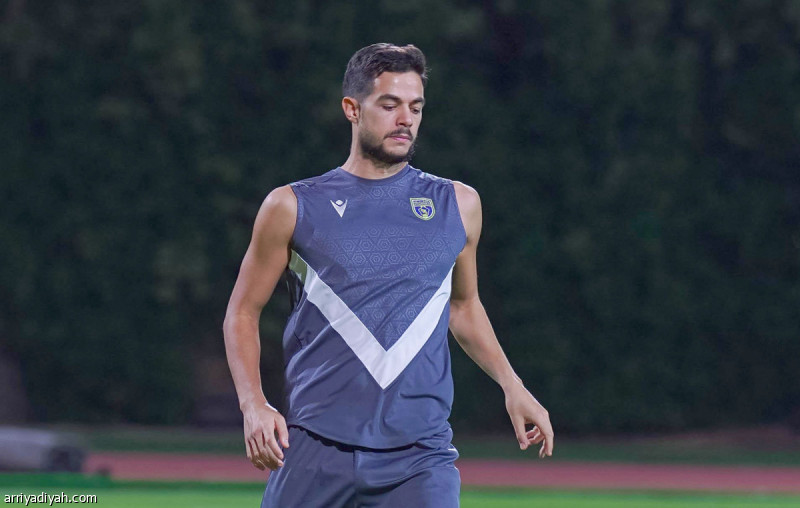 فيفر يتعافى ويعود إلى التعاون
                                                2025.11.14 | 10:42 pm
                                                استعاد فريق التعاون الأول لكرة القدم جهود الفرنسي رومان فيفر، لاعب الوسط، بعد مشاركته في التدريبات الجماعية، الجمعة، بعد تعافيه من الإصابة وفق مصادر خاصة بـ«الرياضية»
والتحق فيفر «27 عامًا» بالتدريبات عقب إكماله  ...