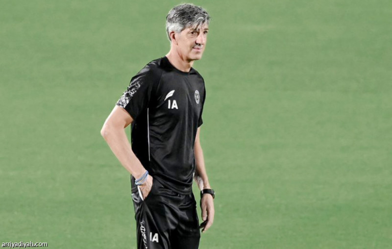 الشباب مع ألجواسيل.. نتائج مخيبة وغضب جماهيري
                                                2025.11.13 | 04:57 pm
                                                يعاني فريق الشباب الأول لكرة القدم تراجعًا في النتائج محليًّا وقاريًّا تحت قيادة الإسباني إيمانول ألجواسيل، الذي تعاقد معه في يوليو 2026، بعد رحيله عن ريال سوسيداد.
وتراجعت نتائج الشباب في دوري روشن السعودي مع ألجواسيل،  ...