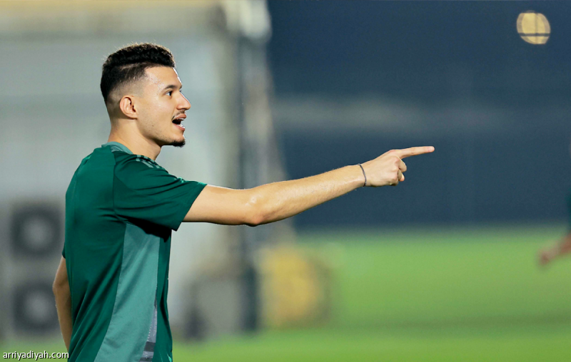 كوت ديفوار.. المنتخب 124 في تاريخ الأخضر
                                                2025.11.13 | 08:20 pm
                                                ينضمُّ المنتخب الإيفواري الأول لكرة القدم إلى قائمةٍ طويلةٍ من منافسي «الأخضر» السعودي، تضمُّ 123 منتخبًا، عندما يلتقي الطرفان، مساء الجمعة على ملعب «الإنماء»، في مواجهةٍ تجريبيَّةٍ ضمن فترة التوقف الجارية.
وهذه أول  ...