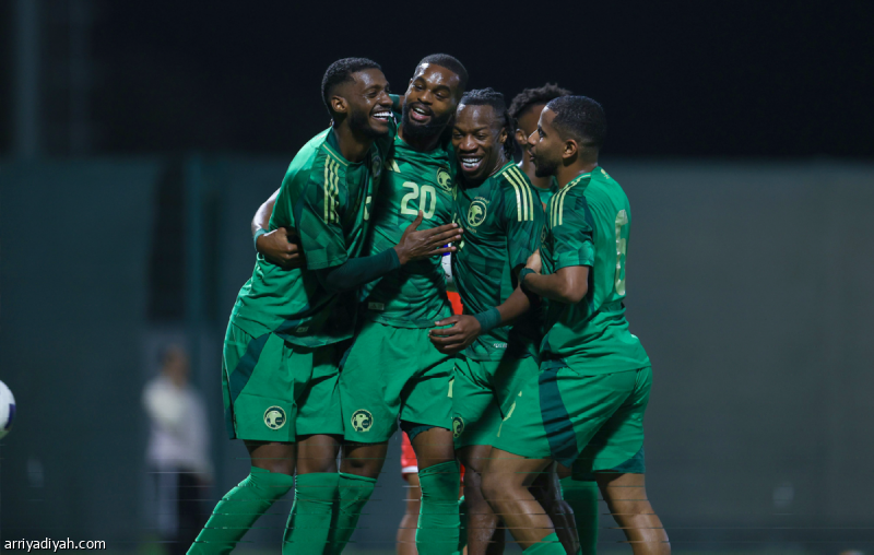 تجريبية دبي.. الأولمبي السعودي يواجه العراق
                                                2025.11.15 | 03:32 pm
                                                يخوض المنتخب السعودي تحت 23 عامًا لكرة القدم، عند الـ 05:00 مساء السبت ثاني مواجهاته أمام العراق ضمن الدورة الدولية التجريبية، على ملعب «ذياب عوانه» في دبي، والتي يشارك فيها ضمن برنامجه الإعدادي لكأس آسيا 2026 التي تستضيفها  ...