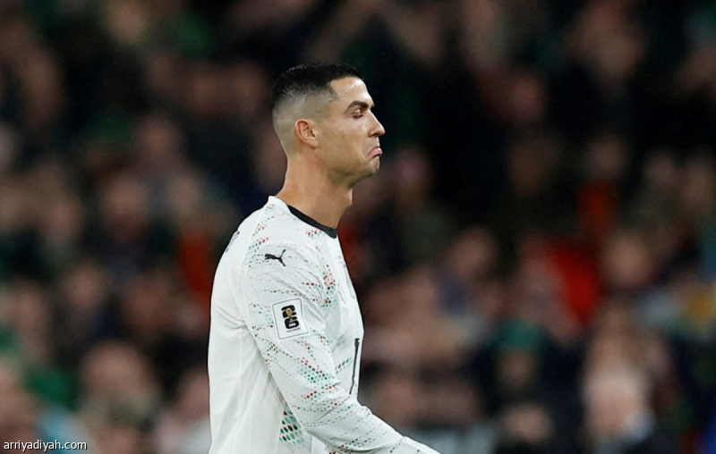 5 ديسمبر.. رونالدو يترقب إيقافه
                                                2025.11.14 | 11:52 pm
                                                يترقب البرتغالي كريستيانو رونالدو، قائد منتخب بلاده الأول لكرة القدم وفريق النصر، قرار لجنة الانضباط في الاتحاد الدولي لكرة القدم «فيفا»، مطلع ديسمبر المقبل على خلفية حصوله على بطاقة حمراء في لقاء إيرلندا، الخميس،  ...