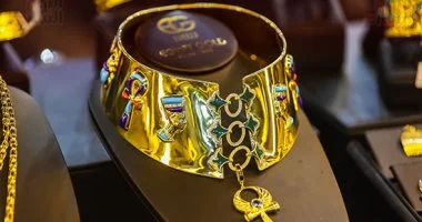 أسعار الذهب ترتفع مجددًا.. عيار 18 يصل إلى 5674 جنيهاً اليوم