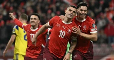منتخب سويسرا يضع قدما فى كأس العالم 2026 برباعية أمام السويد