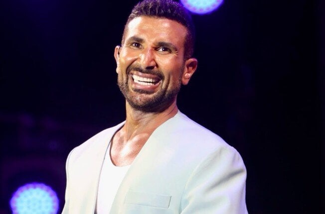 «مش محتاج تدخل جراحي».. شقيق أحمد سعد يكشف تفاصيل جديدة بشأن حالته الصحية