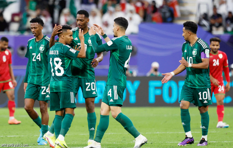 أمام عمان.. مواجهة خامسة في قطر.. وسيطرة سعودية
                                                2025.12.02 | 01:57 pm
                                                تغلَّب المنتخب السعودي الأول لكرة القدم على نظيره العماني في كافة المواجهات السابقة بينهما على الأراضي القطرية، ويريد الحفاظ على هذه العلامة الكاملة عندما يلتقيان، مساء الثلاثاء، على ملعب المدينة التعليمية، ضمن أولى  ...