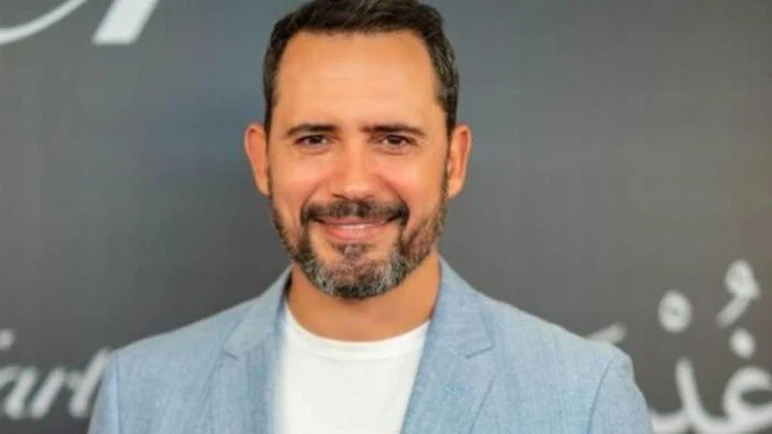 «صوفيا».. ظافر العابدين يروج لأحدث أعماله السينمائية