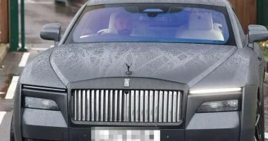 سعر سيارة محمد صلاح رولز رويس الجديدة.. انضمت حديثا لأسطول مركباته