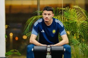 قضية الحمدان.. «الانضباط» ترفض احتجاج الاتحاد
                                                2026.02.16 | 11:18 pm
                                                رفضت لجنة الانضباط والأخلاق في الاتحاد السعودي لكرة القدم احتجاج نادي الاتحاد بشأن عدم نظامية مشاركة عبد الله الحمدان، مهاجم النصر، في لقاء الفريقين، 6 فبراير الجاري، ضمن الجولة الـ 22 من دوري روشن السعودي.
وتضمَّن نص  ...