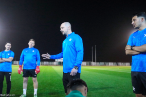 قبل الأهلي.. إل مايسترو يطالب بنسيان انتصار الخلود
                                                2026.02.16 | 10:45 pm
                                                استأنف فريق النجمة الأول لكرة القدم، الإثنين، تحضيراته الميدانية على ملعبه بعد راحةٍ، 24 ساعةً، منحها الجهاز الفني بقيادة المدرب الصربي نيستور إل مايسترو للاعبين إثر الانتصار على الخلود في الجولة الماضية من دوري روشن  ...